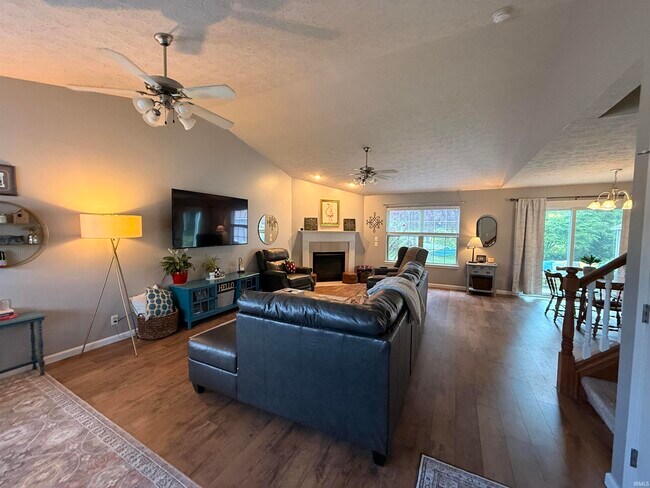 Building Photo - 4064 Fiddlesticks Dr