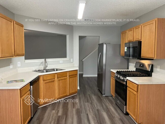 Building Photo - 1009 Fort Clapsop Ct