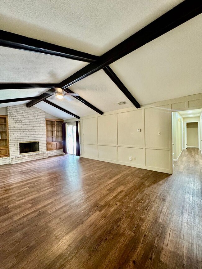 Foto del edificio - 5122 Moultrie Dr