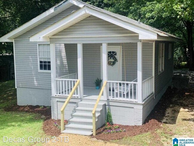 Building Photo - 2 br, 1 bath House - 306 11th Ave NE