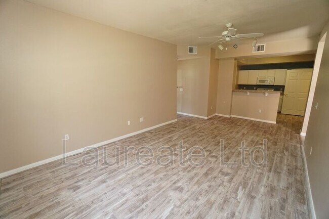 Building Photo - 12918 Ironstone Way