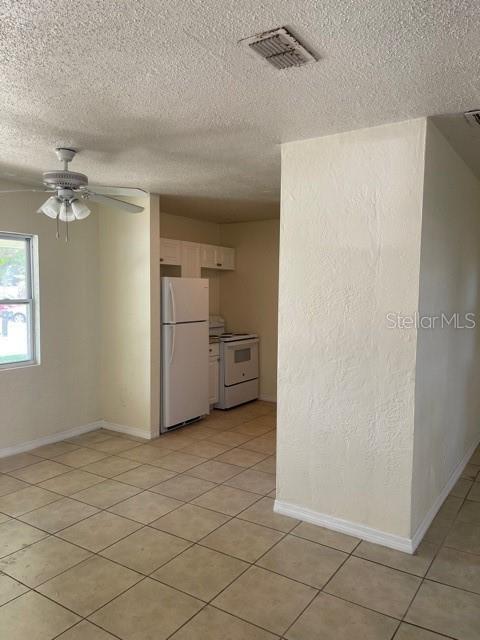 Foto del edificio - 4894 31st St N