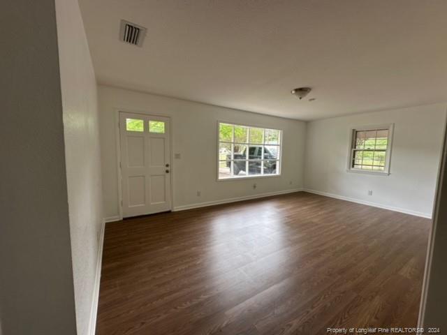 Foto del edificio - 161 Summerhill Rd