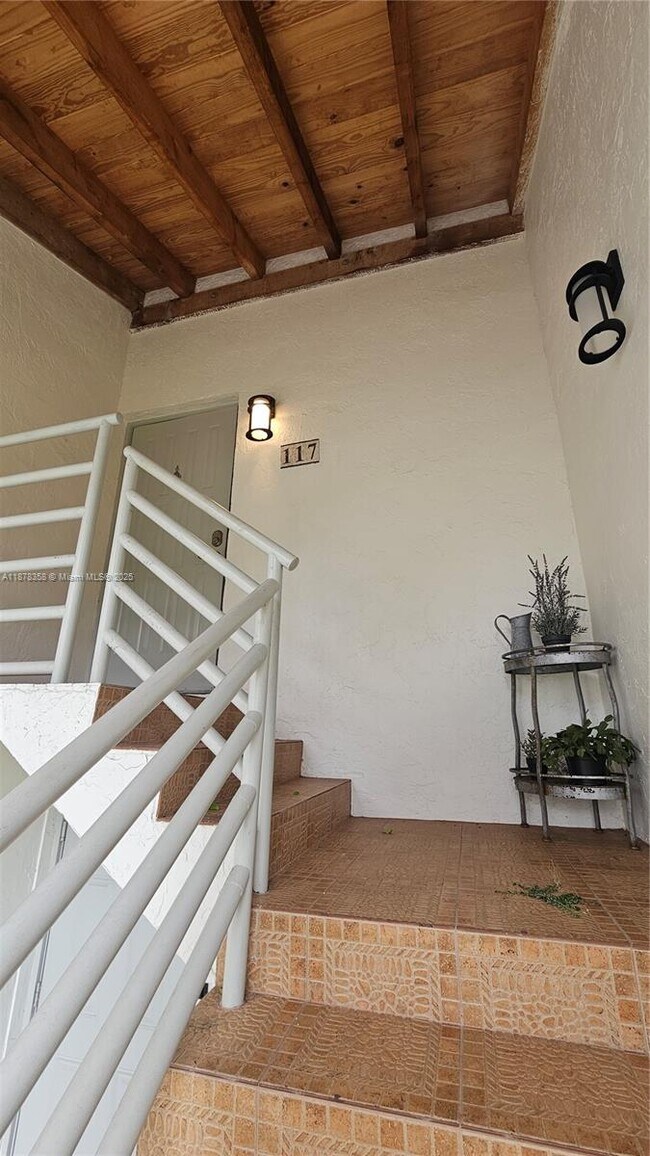 Foto del edificio - 3544 Magellan Cir
