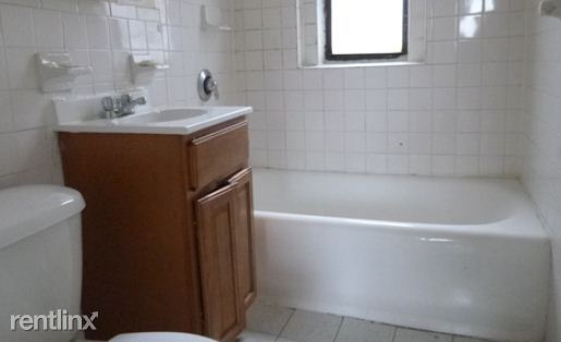 Building Photo - 1516 Beach Ave