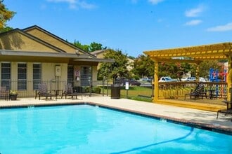 Building Photo - The Fairways Apartments