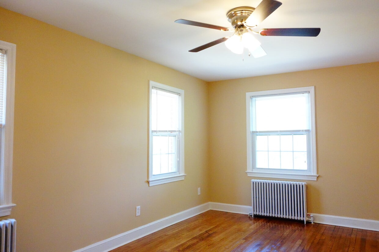 Foto principal - 812 Greenwood Cir