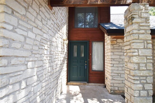 Building Photo - 1701 Indian Camp Trail
