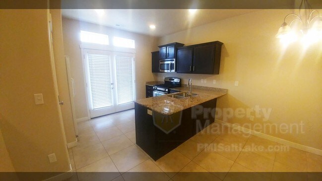 Building Photo - 3709 W Summer Heights Dr
