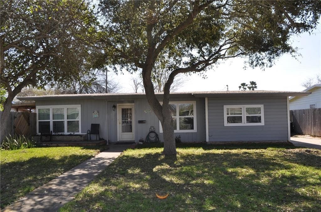 Primary Photo - 108 Maple Dr