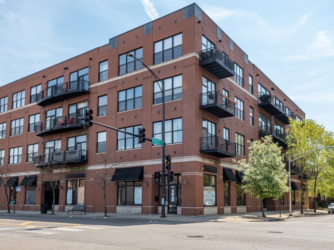 1 S Leavitt St Unit 304, Chicago, IL 60612 Room for Rent in Chicago