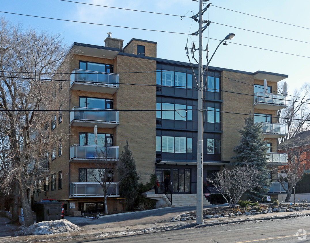 Building Photo - 1901 Bayview Ave