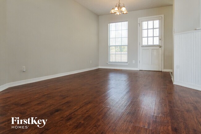 Building Photo - 6213 Ivy Springs Dr