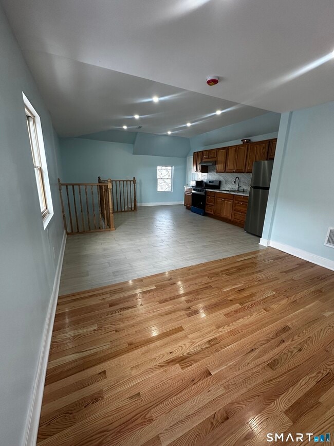 Foto del edificio - 185 Alpine St