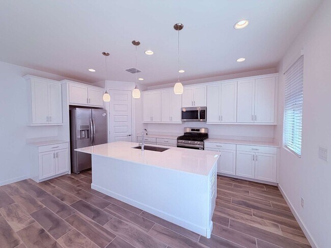 Foto del edificio - 8307 E Peterson Ave