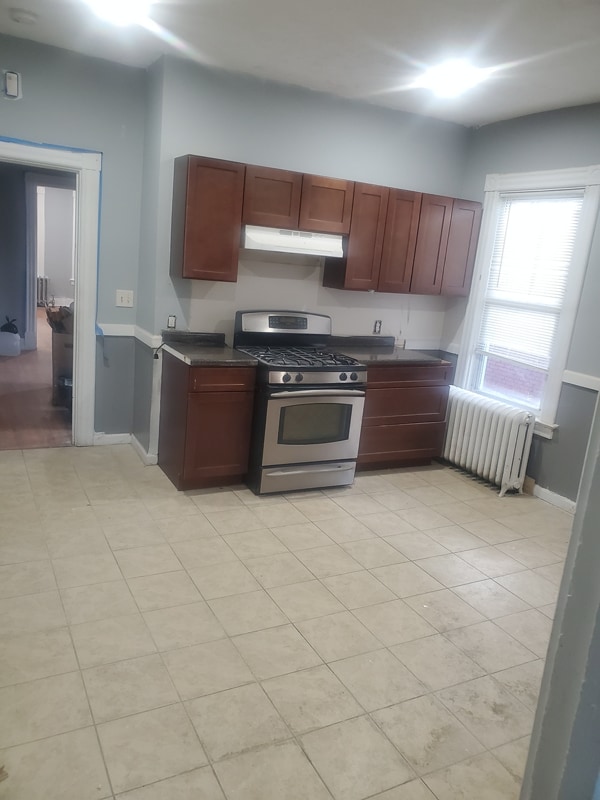 195 Jefferson St Unit 3rd Flr, Hartford, CT 06106 Room for Rent in