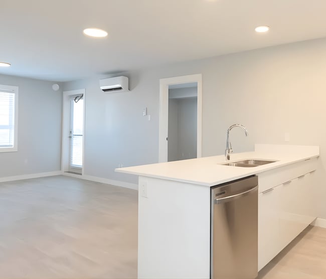 Building Photo - Crown Isle Boulevard