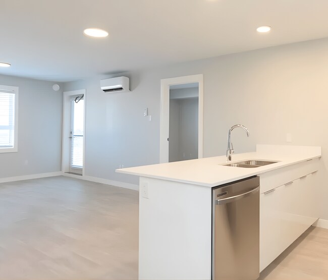 Photo du bâtiment - Crown Isle Boulevard