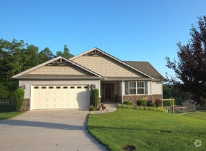 Building Photo - 210 Jewel Ct