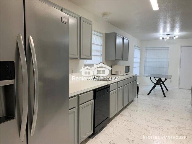 Foto del edificio - This move-in ready rental home features 3 ...