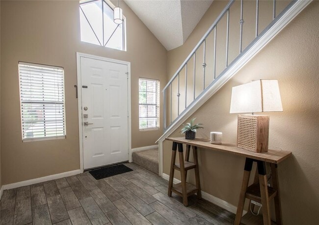 Building Photo - 2108 Warfield Way