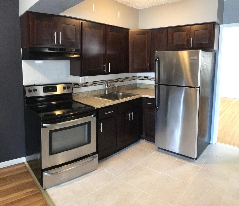 Primary Photo - 510 5th Ave