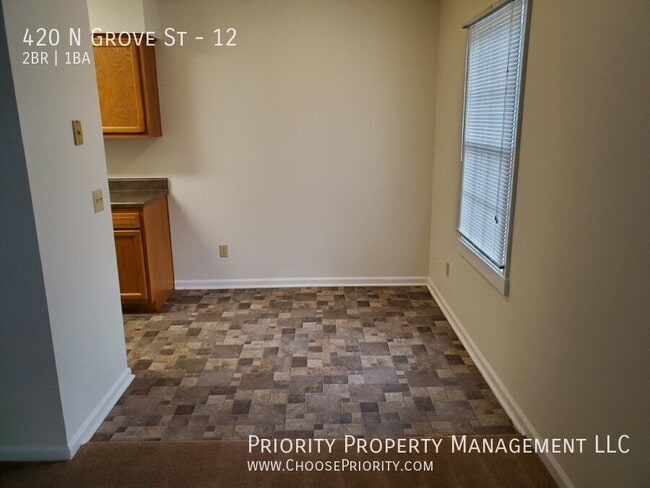 Foto del edificio - 420 N Grove St