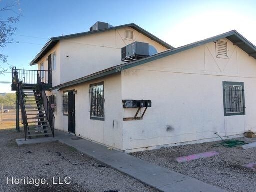 Primary Photo - 3 br, 1 bath House - 2417 E Pueblo St Unit 2