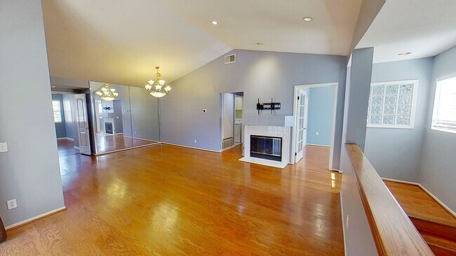 Foto del edificio - **MOVE-IN SPECIAL** Beautiful 3 bed 2 bath...