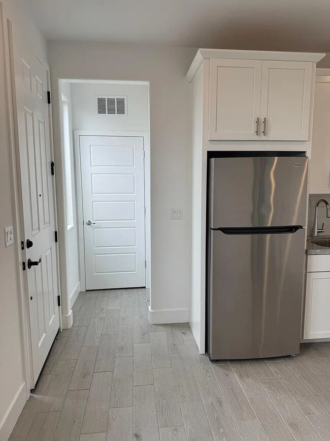 Building Photo - 4001-Happy-Camper-Way