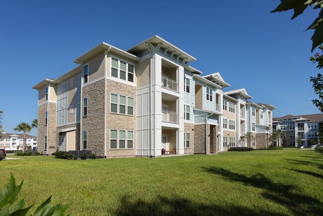 Building Photo - Legacy Union Square Apartments