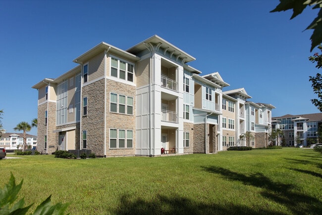 Building Photo - Legacy Union Square Apartments