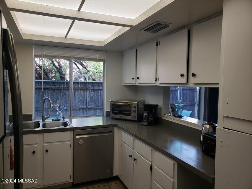 Foto principal - 1505 E Prince Rd