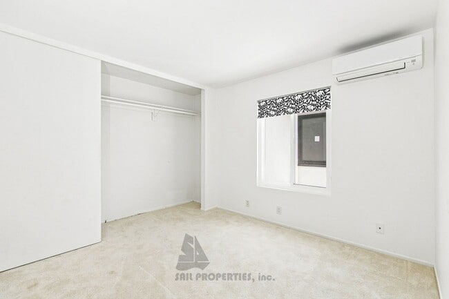 Building Photo - 1508 Lakeside Ln