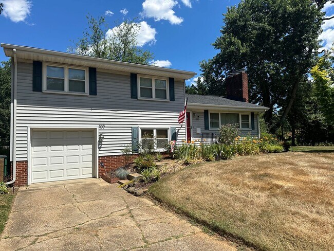 Building Photo - Admiral Heights Annapolis