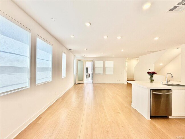 Foto del edificio - 1221 Windmill Rd