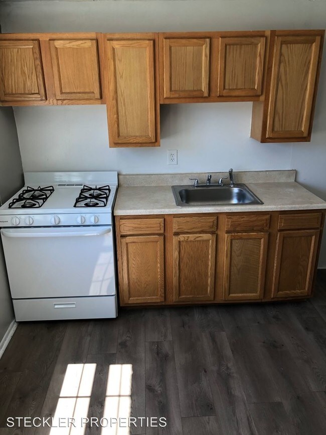 Foto del edificio - 3 br, 1 bath House - 7807 St Bridget Lane