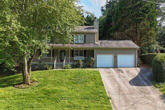 Building Photo - 110 Hayfield Way