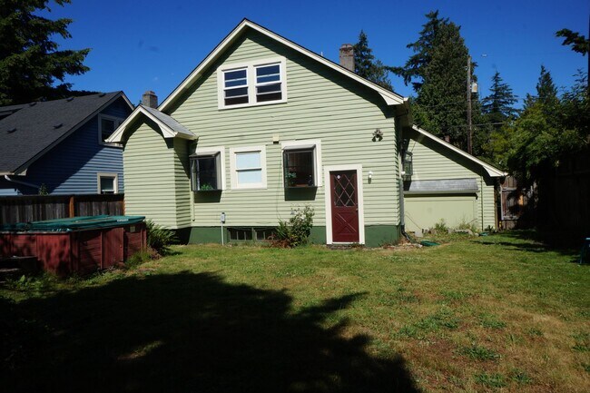 Foto del edificio - NE Portland 3 bedroom Rose City Park
