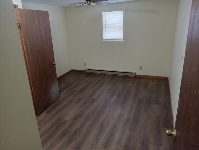 Foto del edificio - 220 E 6th Ave
