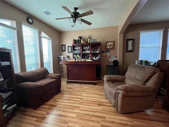 Foto del edificio - 11907 Golden Lodge Ln