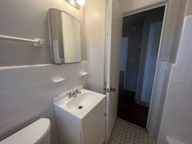 Building Photo - 3119 Belden Cir