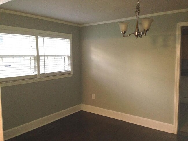 Dinning Room - 129 Greene St