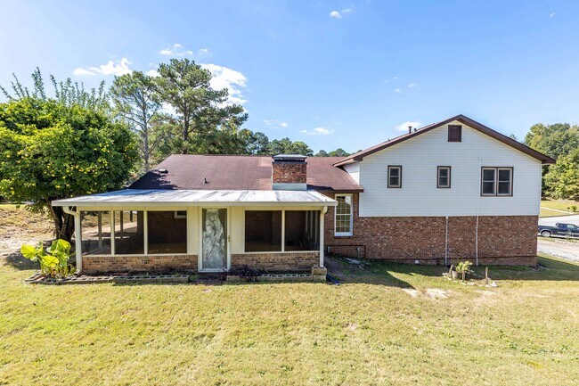 Building Photo - 3925 Biltmore Dr