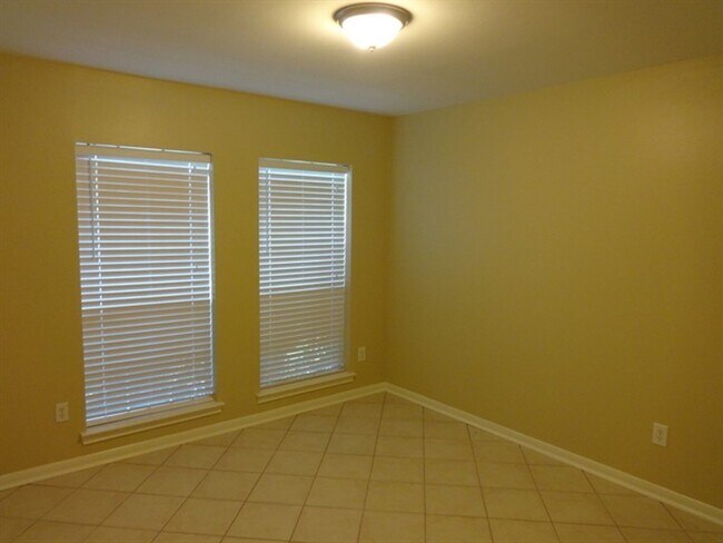 Foto del edificio - 104 Laguna Pointe Dr