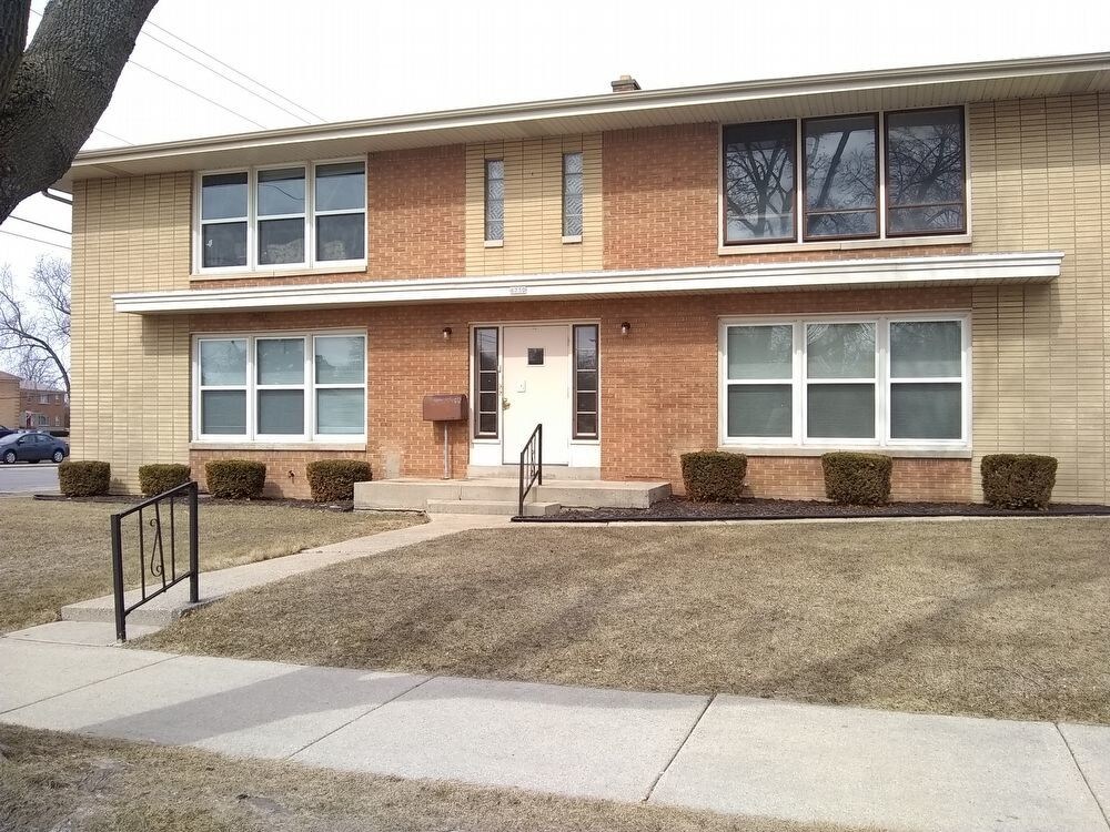 Primary Photo - 6730 W Warnimont Ave