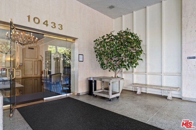 Foto del edificio - 10433 Wilshire Blvd