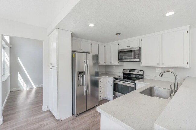 Foto del edificio - 2280 Southwood Dr