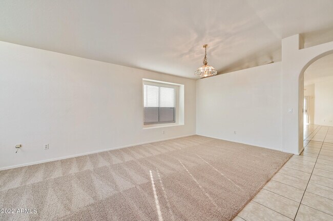 Building Photo - 2607 E Anderson Dr