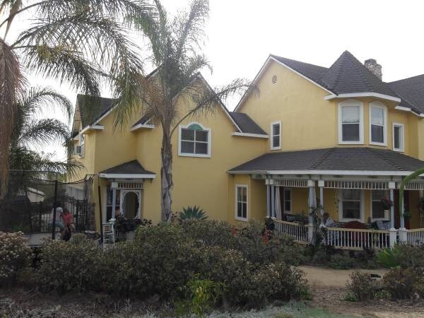 Primary Photo - 840 Mesa Dr